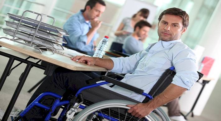 Могут ли работать инвалиды 2 группы - какую работу могут выполнять инвалиды со второй группой